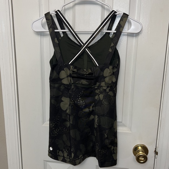 Vintage Lululemon Tank - Picture 2 of 6